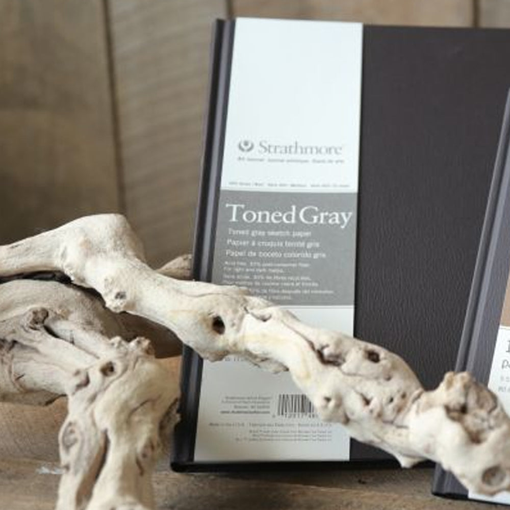 Strathmore Toned Gray 400 Series Sketch piešimo albumas kietu viršeliu, 118 gsm, 128 psl.