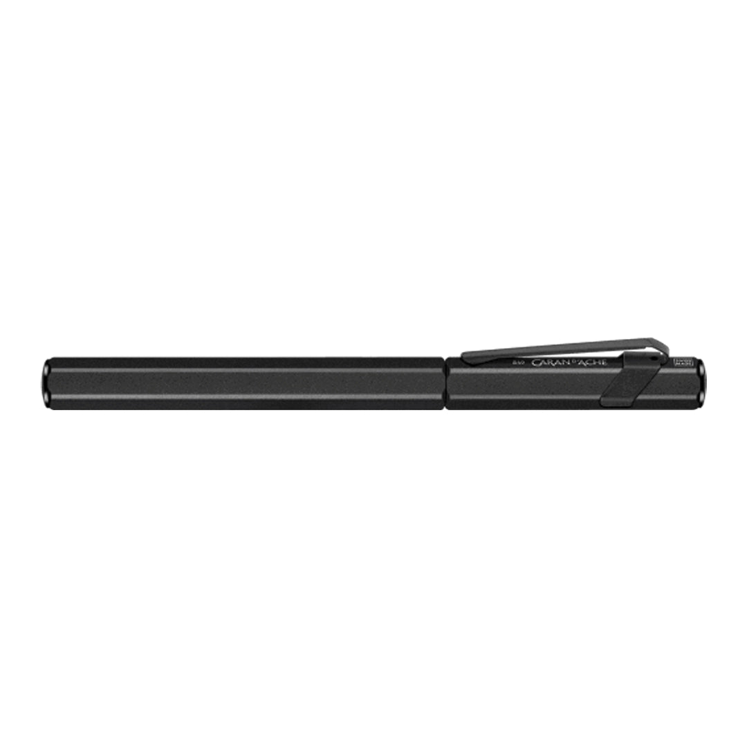 Caran d'Ache 849™ Black Code plunksnakotis