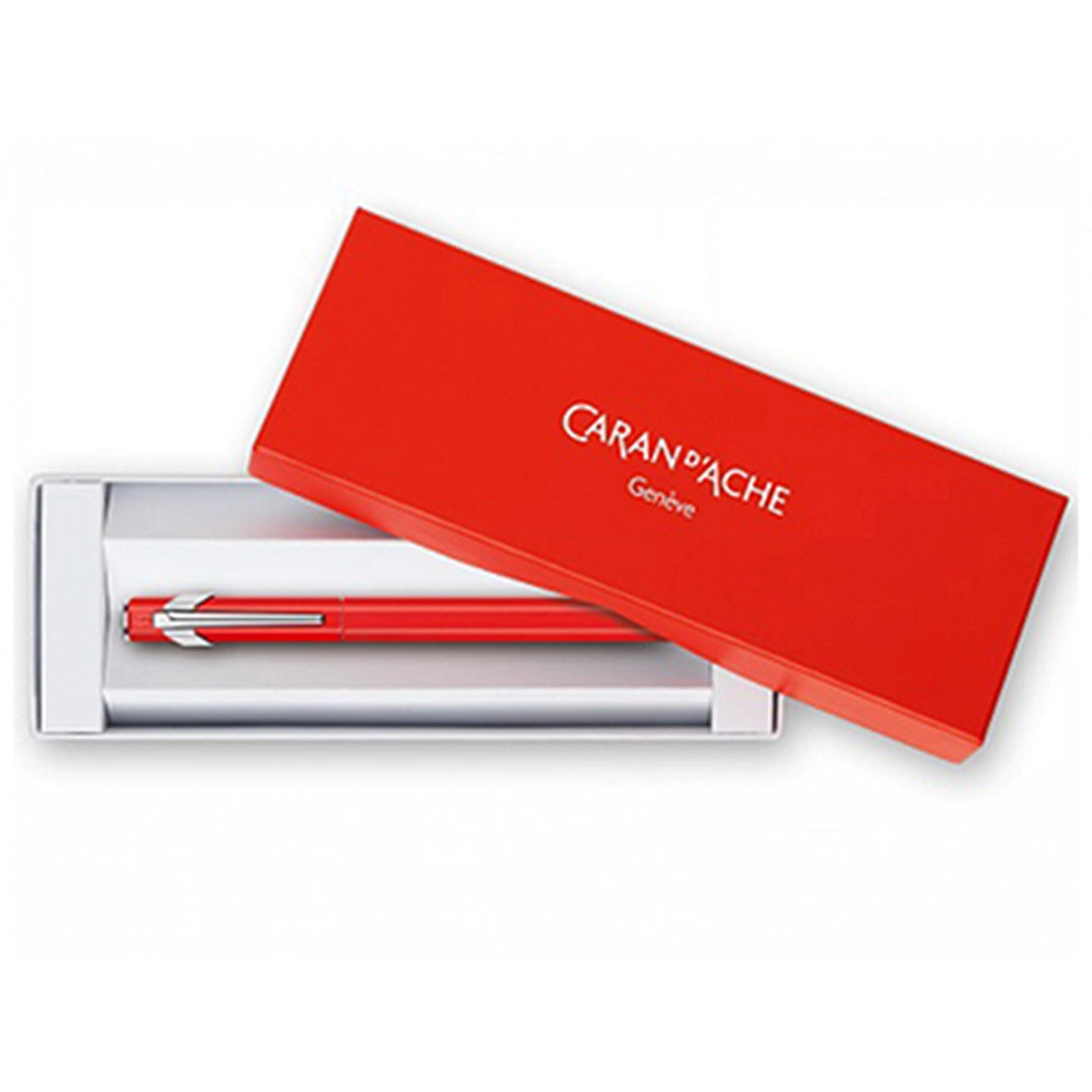 Caran d'Ache 849™ plunksnakotis
