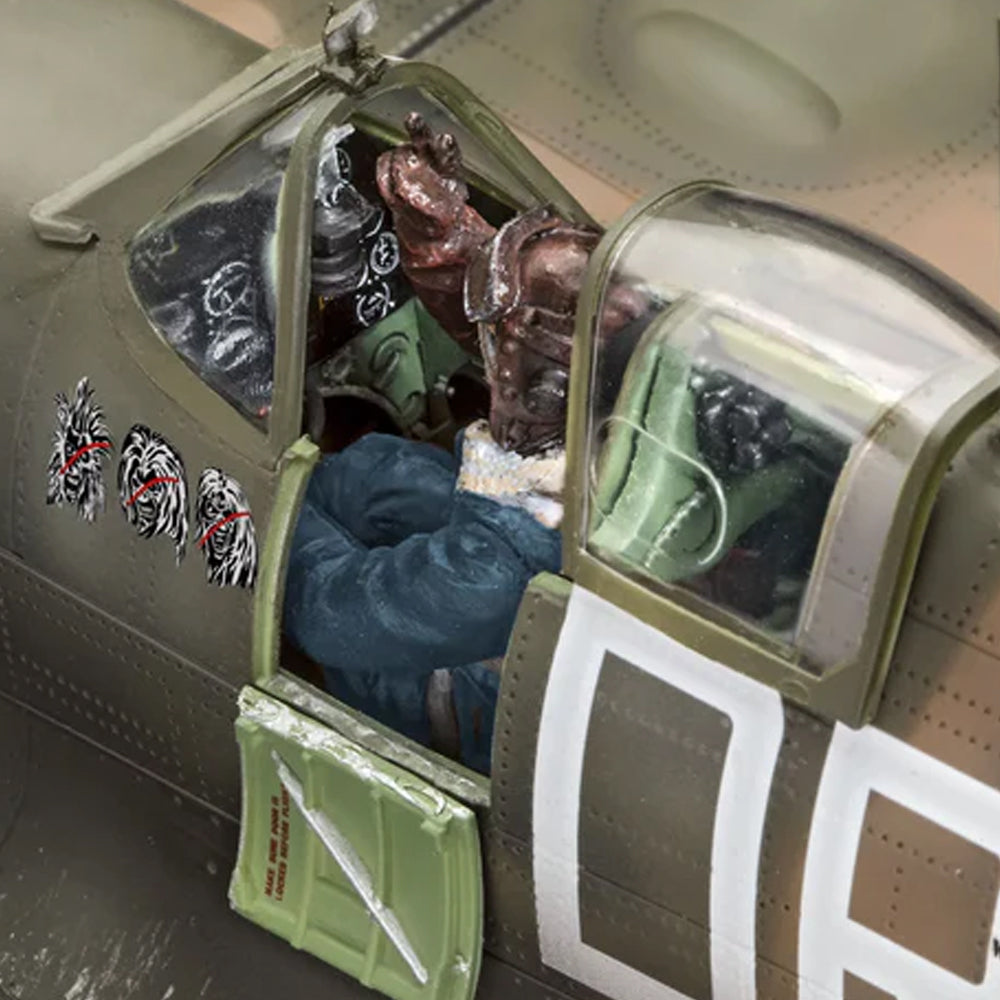 Revell Spitfire Mk.II Aces High Iron Maiden surenkamo modelio dovanų rinkinys, 1:32