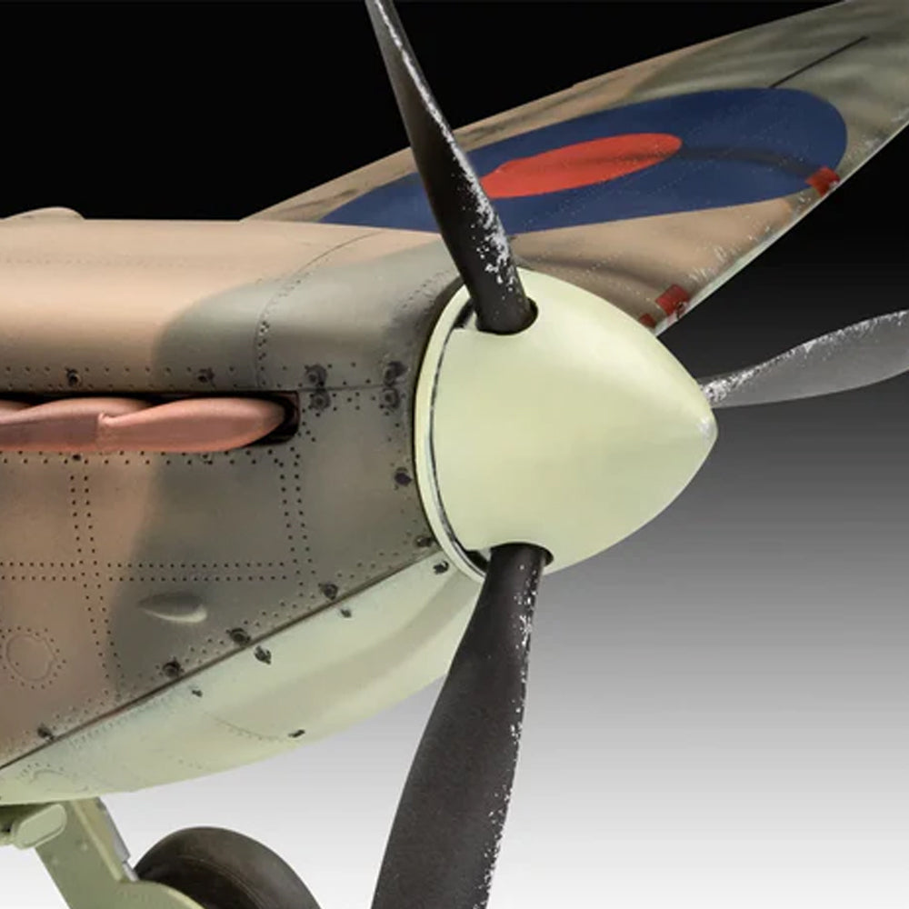 Revell Spitfire Mk.II Aces High Iron Maiden surenkamo modelio dovanų rinkinys, 1:32