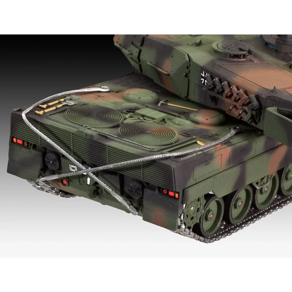 Revell Leopard 2 A6-A6M surenkamas modelis, 1:72