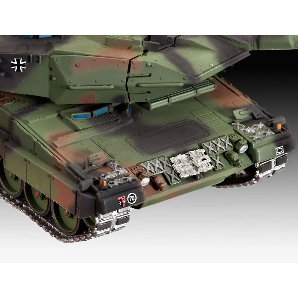 Revell Leopard 2 A6-A6M surenkamas modelis, 1:72