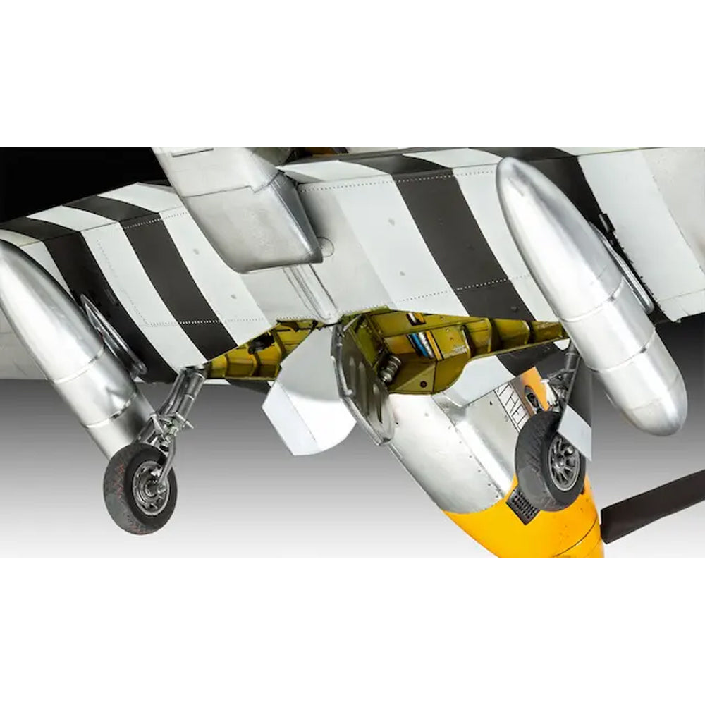 Revell P-51D-5NA Mustang (early version) Scale Model, 1:32