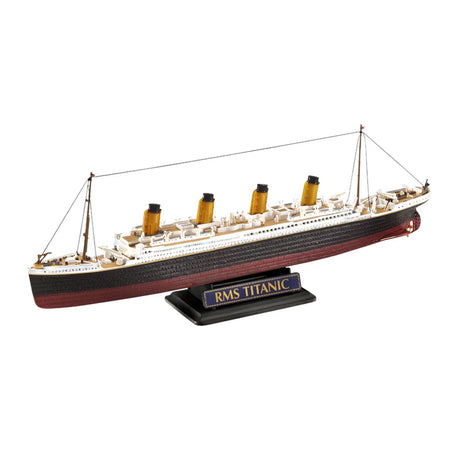 Revell R.M.S. Titanic dviejų surenkamų modelių dovanų rinkinys, 1:700 ir 1:1200