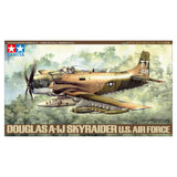 Tamiya Douglas A-1J Skyraider USAF surenkamas modelis, 1:48